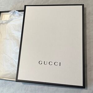 Chic B&W Gucci Logo Box 12x16x2